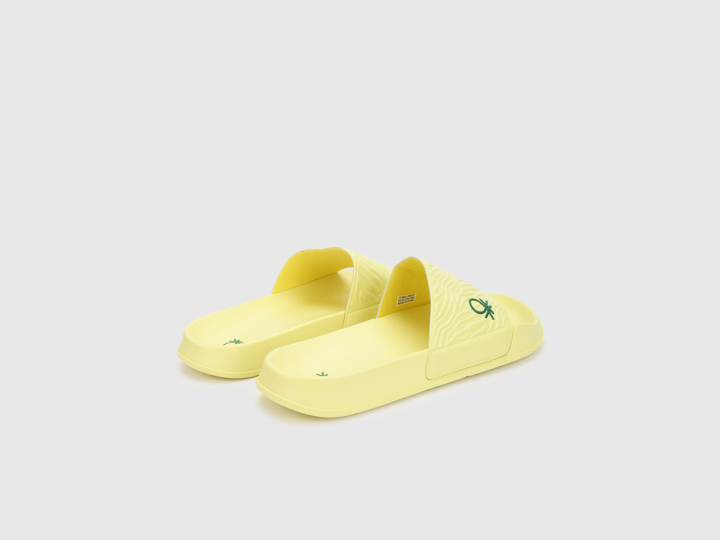 TEXTURED PU SLIDE image number 3